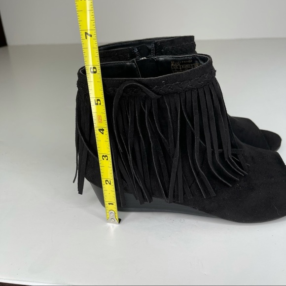 Sam Edelman Kelly Fringe Black Peep Toe Wedge 5 - Picture 13 of 15
